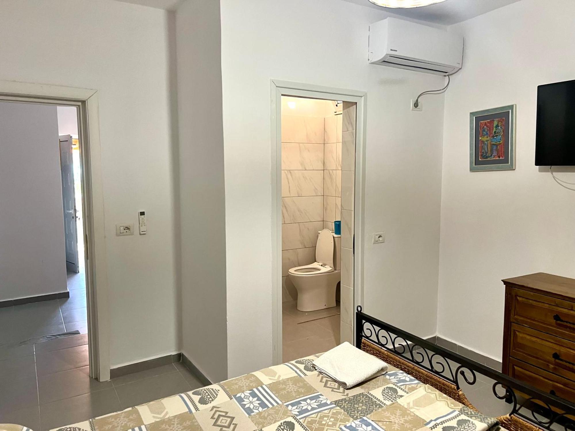 Jardin Miraculeux Hotel Himara Kültér fotó