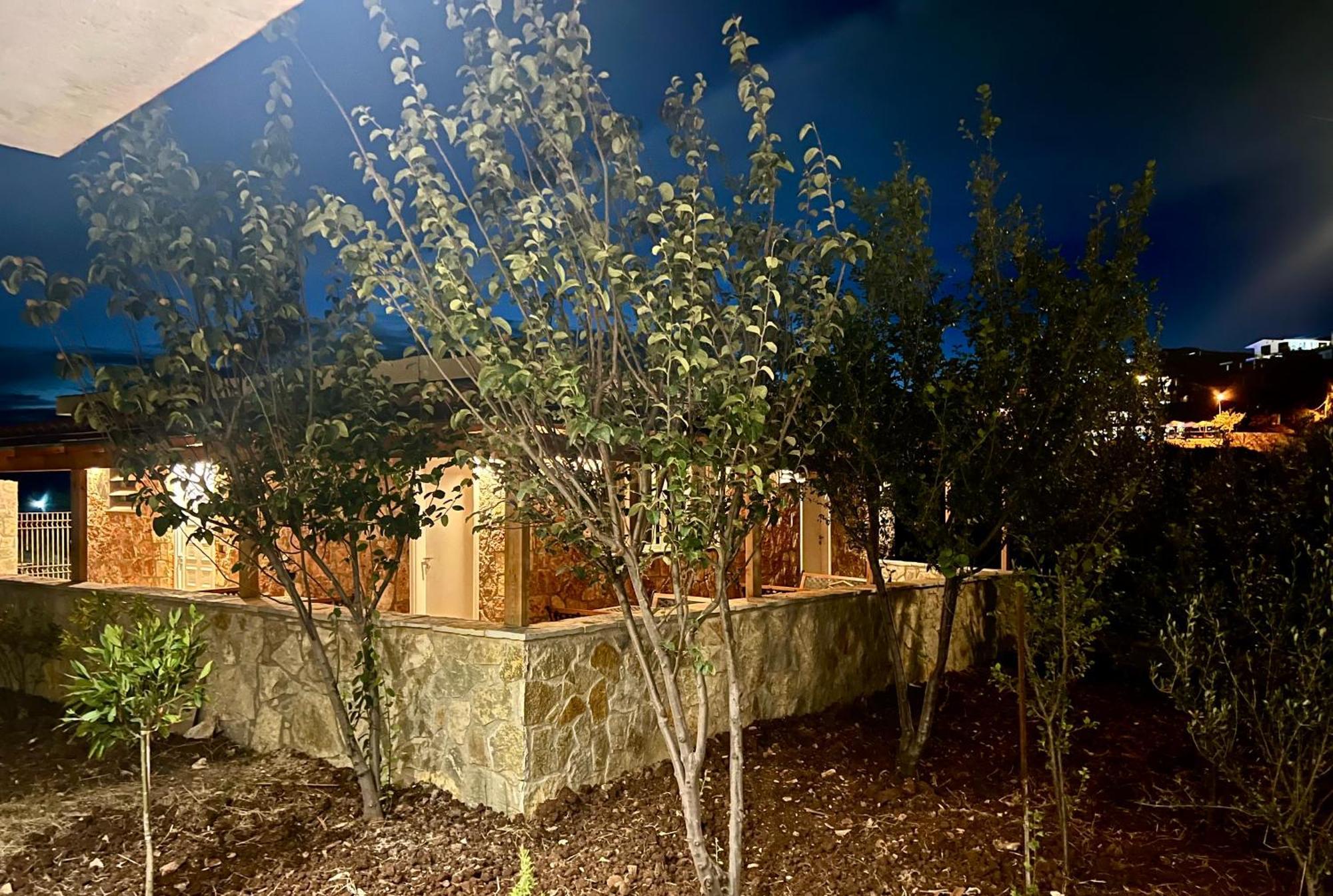 Jardin Miraculeux Hotel Himara Kültér fotó