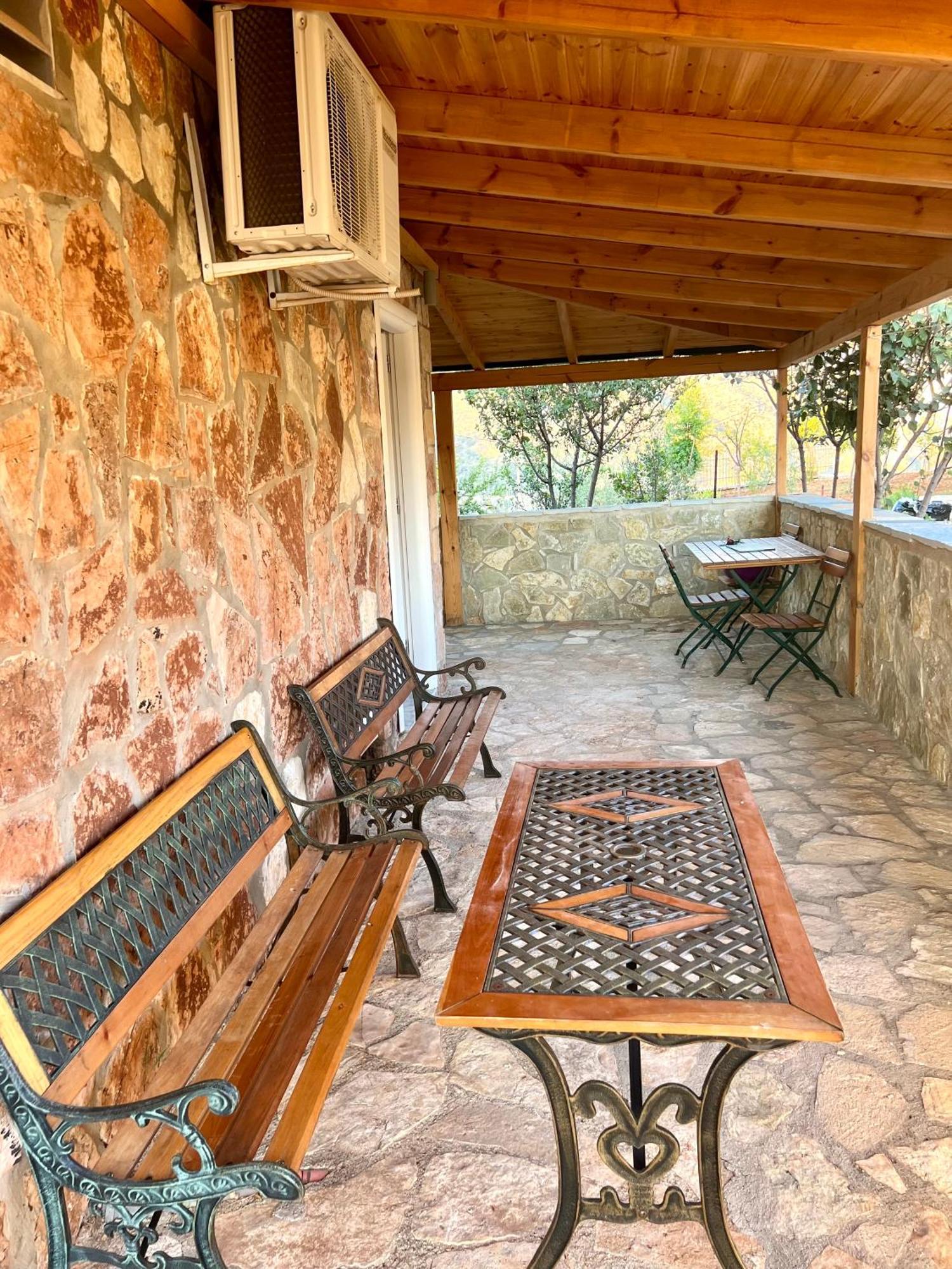 Jardin Miraculeux Hotel Himara Kültér fotó
