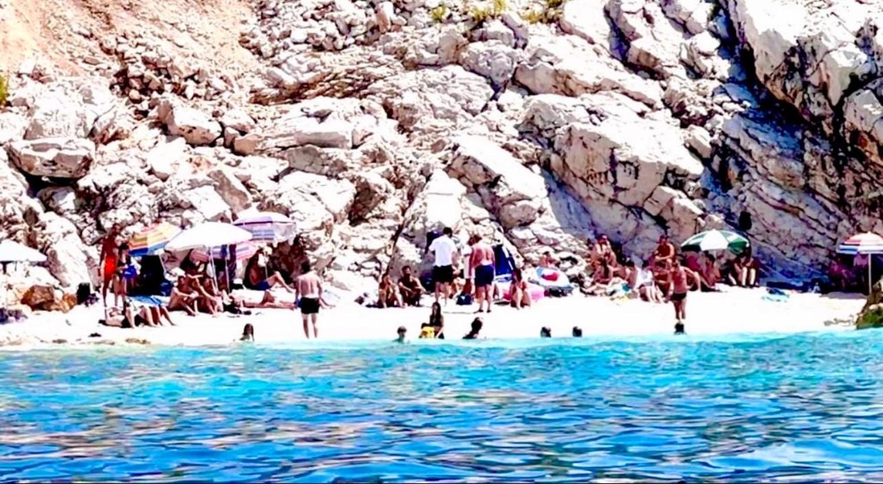 Jardin Miraculeux Hotel Himara Kültér fotó