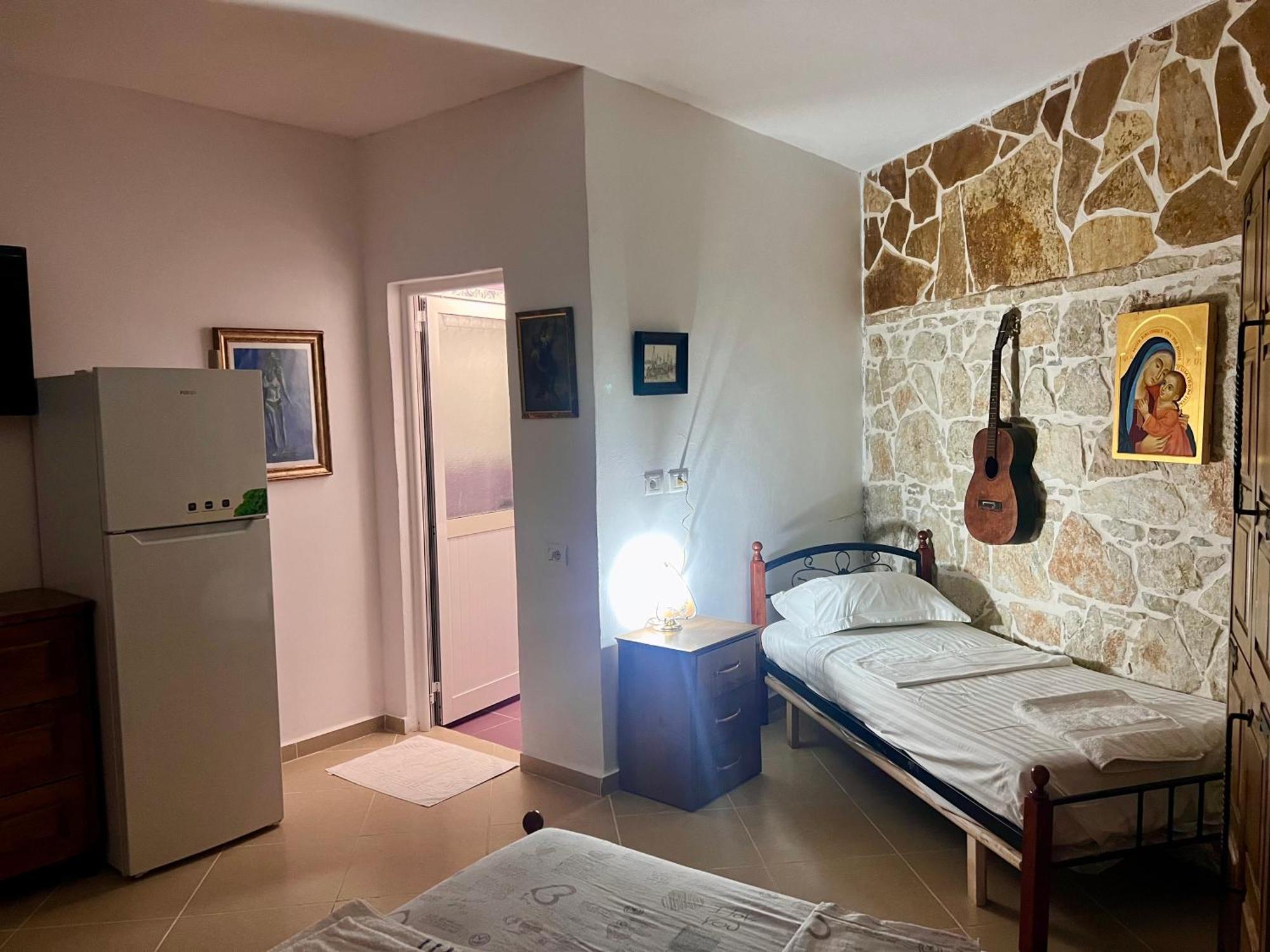 Jardin Miraculeux Hotel Himara Kültér fotó