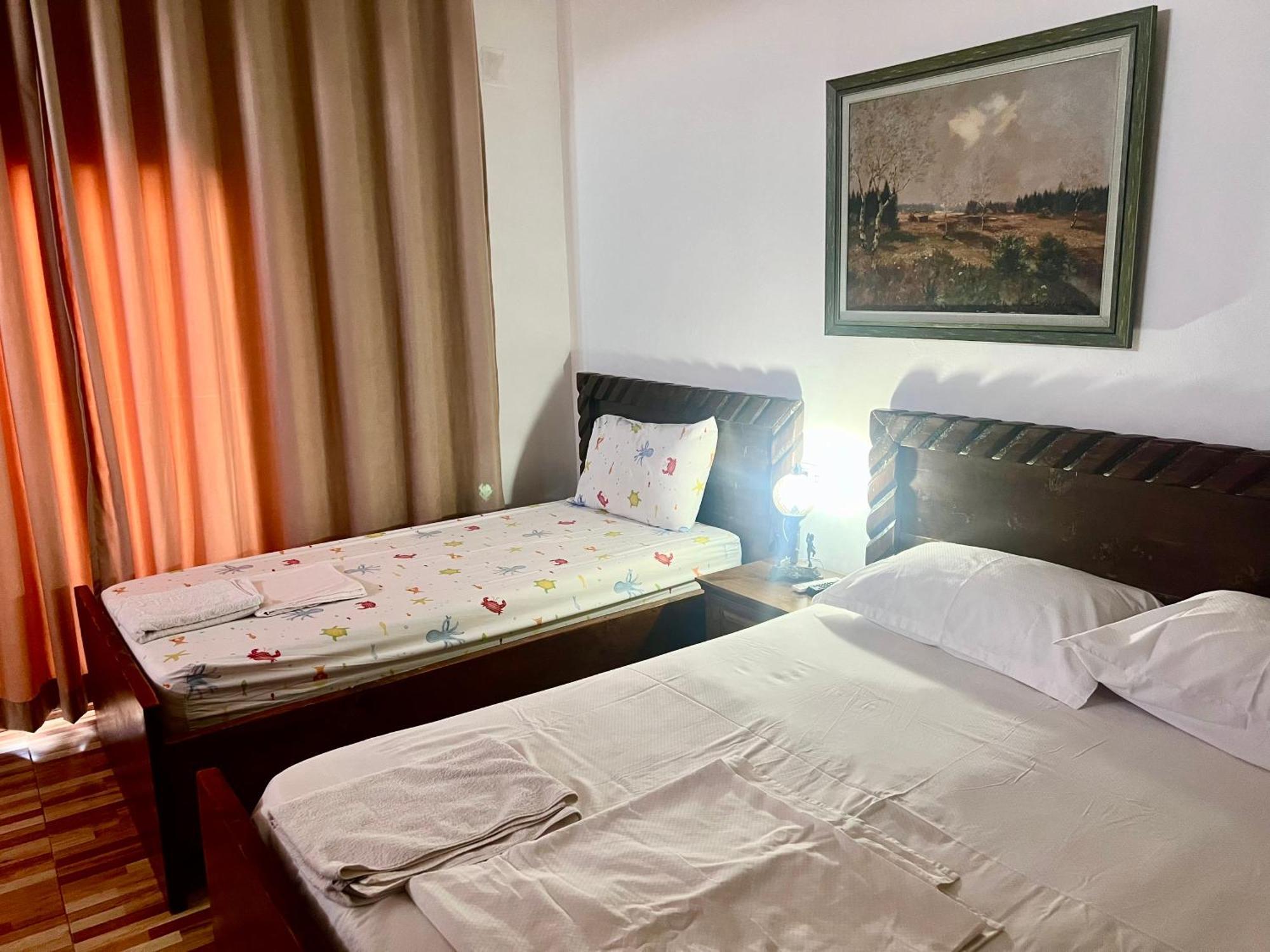 Jardin Miraculeux Hotel Himara Kültér fotó