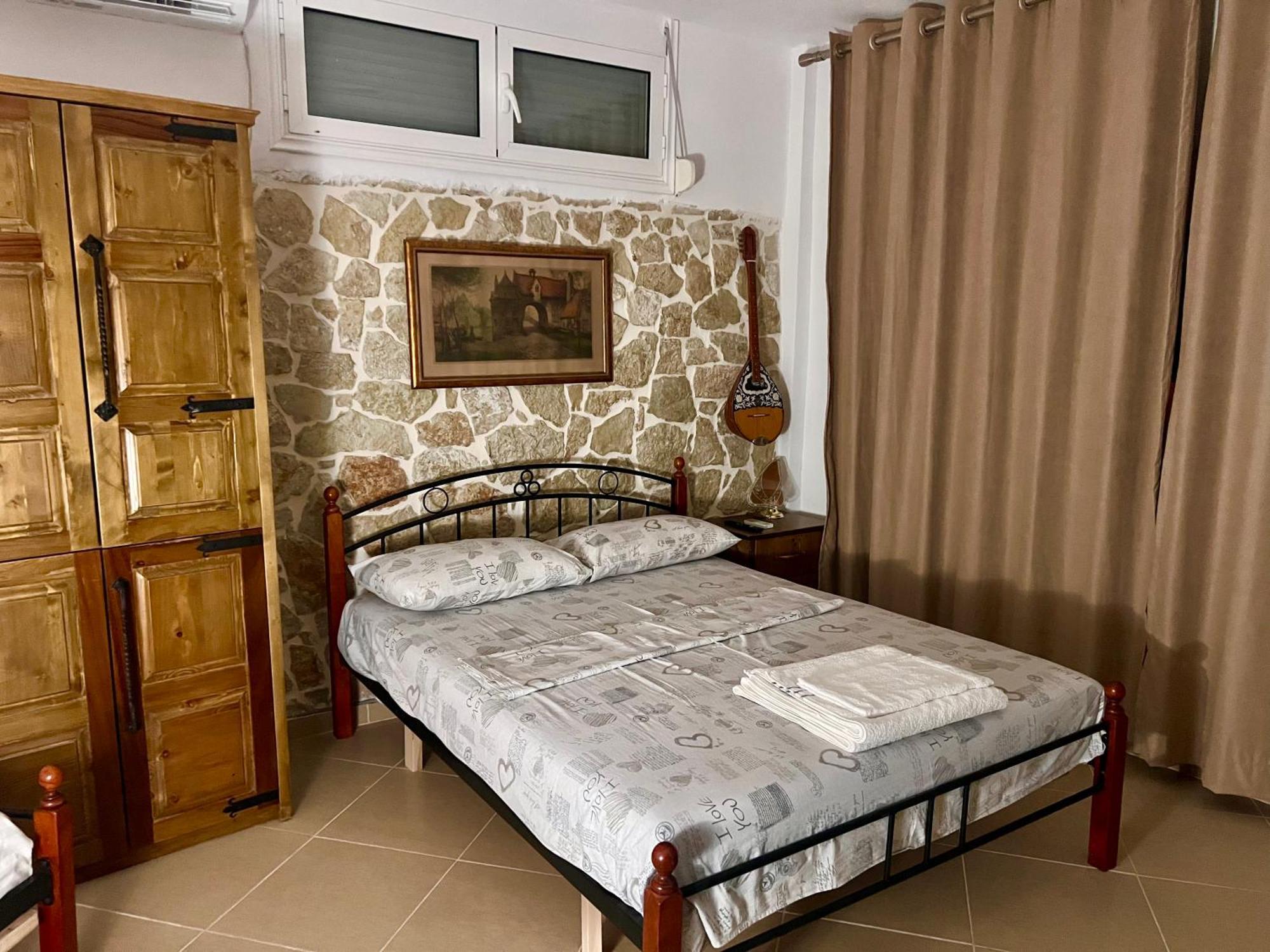 Jardin Miraculeux Hotel Himara Kültér fotó