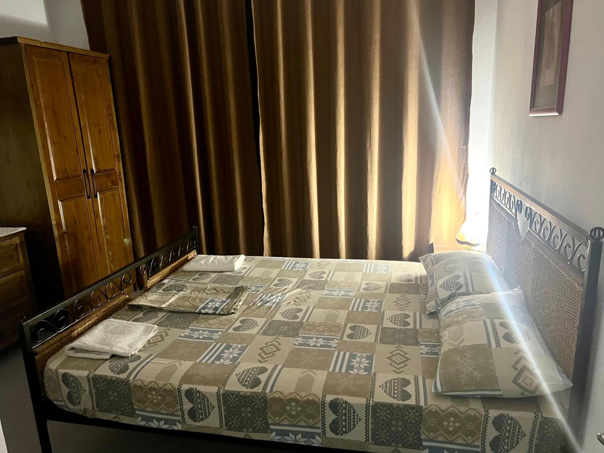 Jardin Miraculeux Hotel Himara Kültér fotó