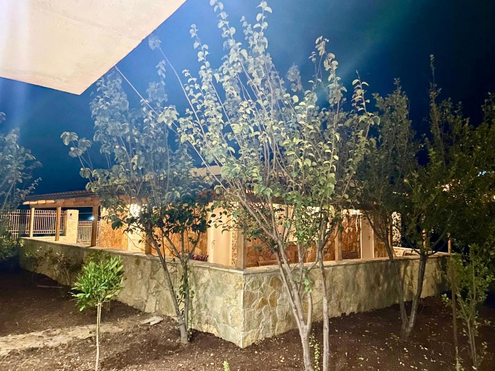 Jardin Miraculeux Hotel Himara Kültér fotó