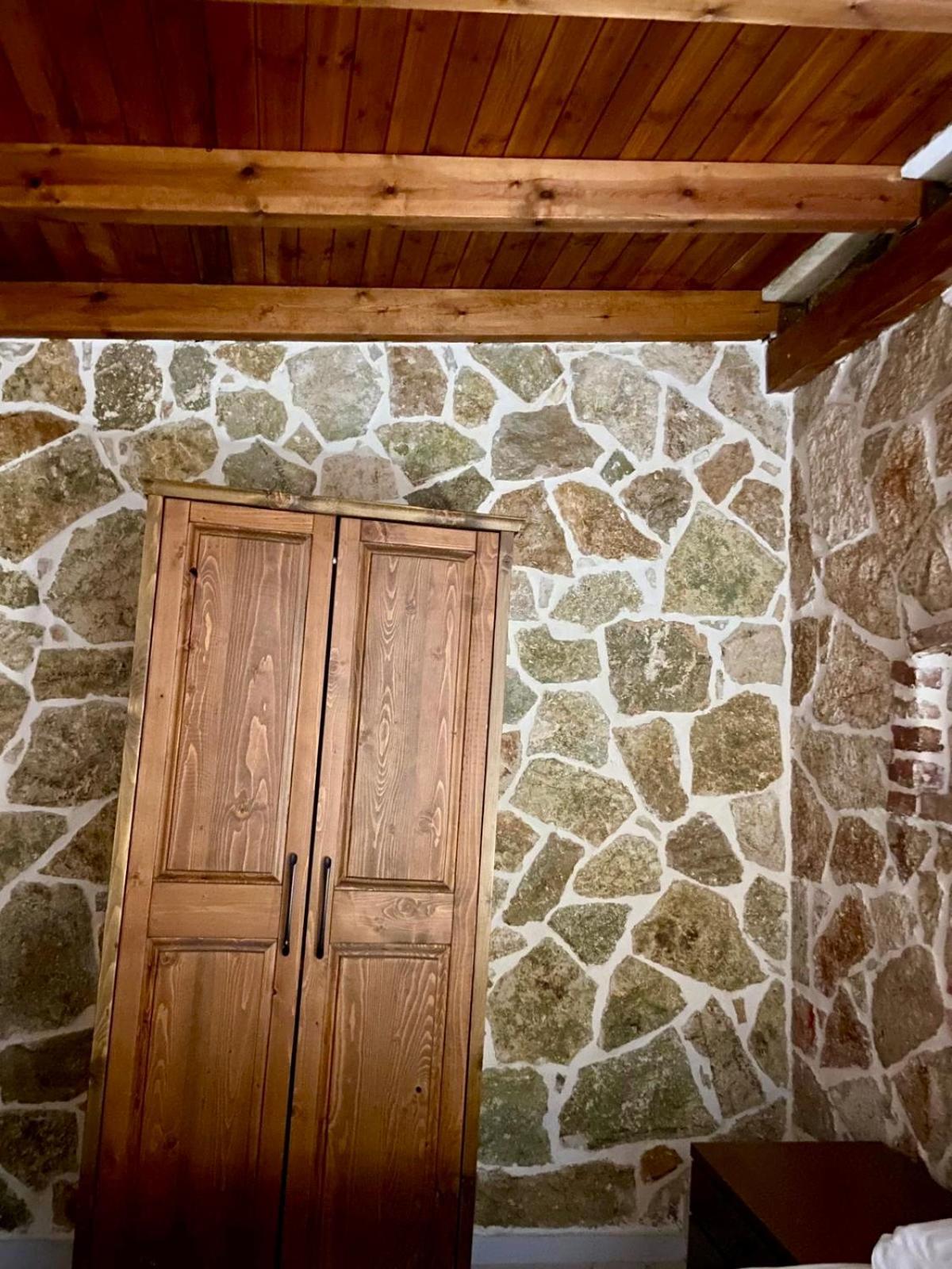 Jardin Miraculeux Hotel Himara Kültér fotó